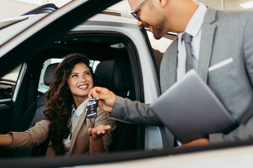 The Science of the First 30 Seconds in Car Sales